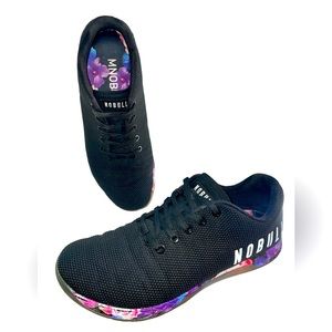 NOBULL Athletic shoes Black with floral sole Woman’s Sz11.5 Men’s Sz10 LIKE NEW